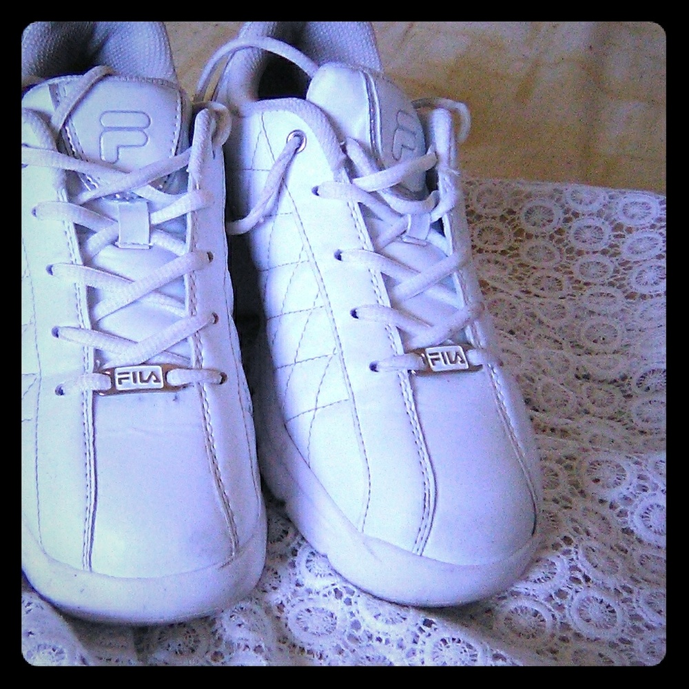 I like these clothes the shoes